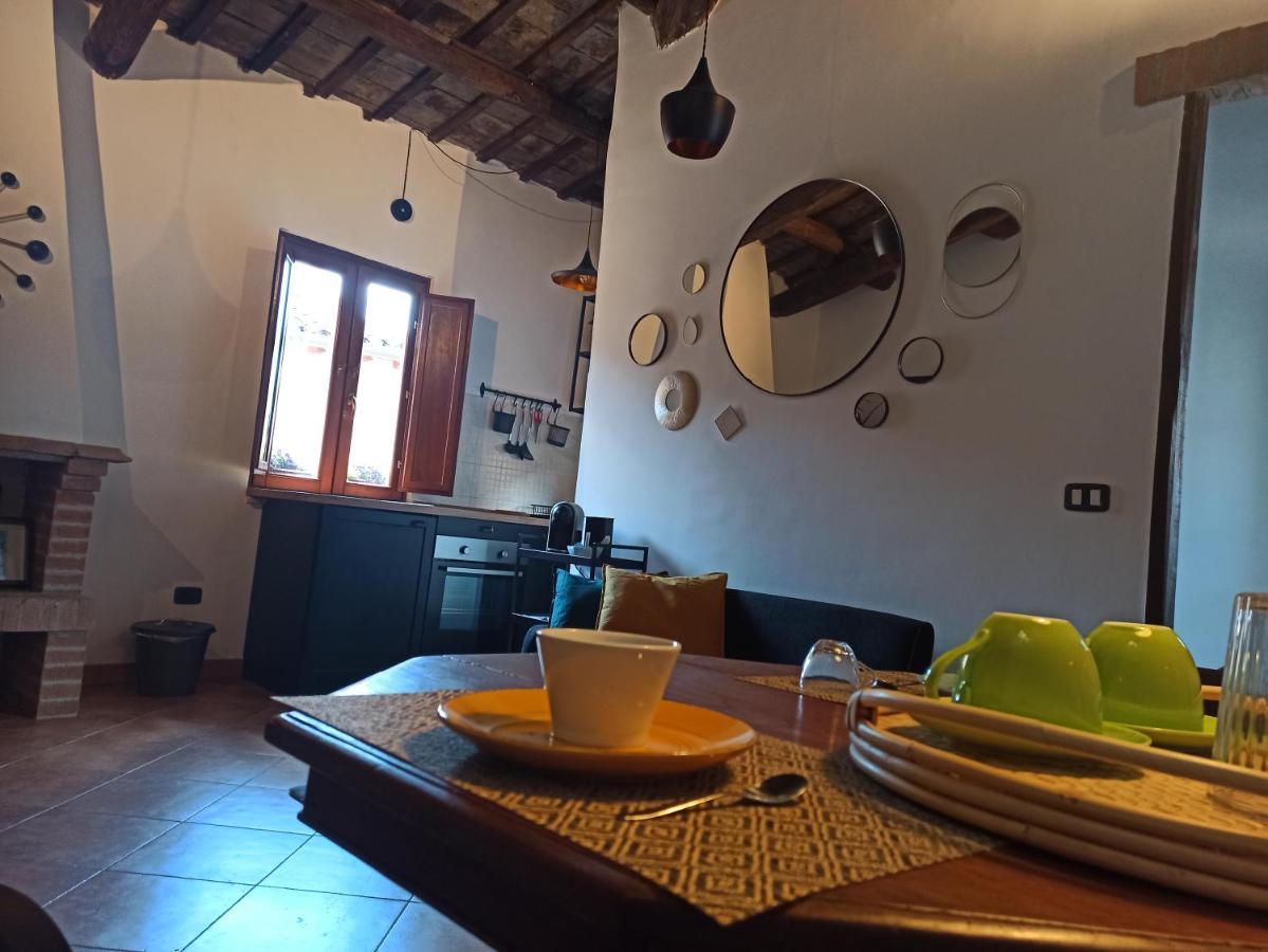 L'Angelo Pellegrino Miniappartamenti Rieti Exterior foto