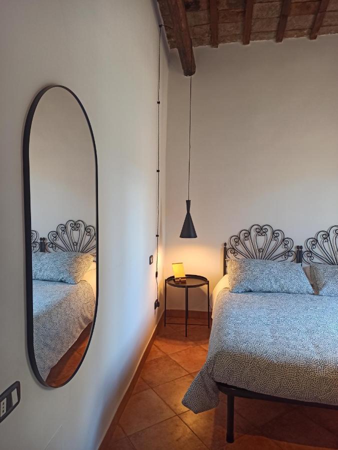 L'Angelo Pellegrino Miniappartamenti Rieti Exterior foto