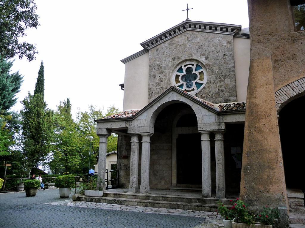 L'Angelo Pellegrino Miniappartamenti Rieti Quarto foto